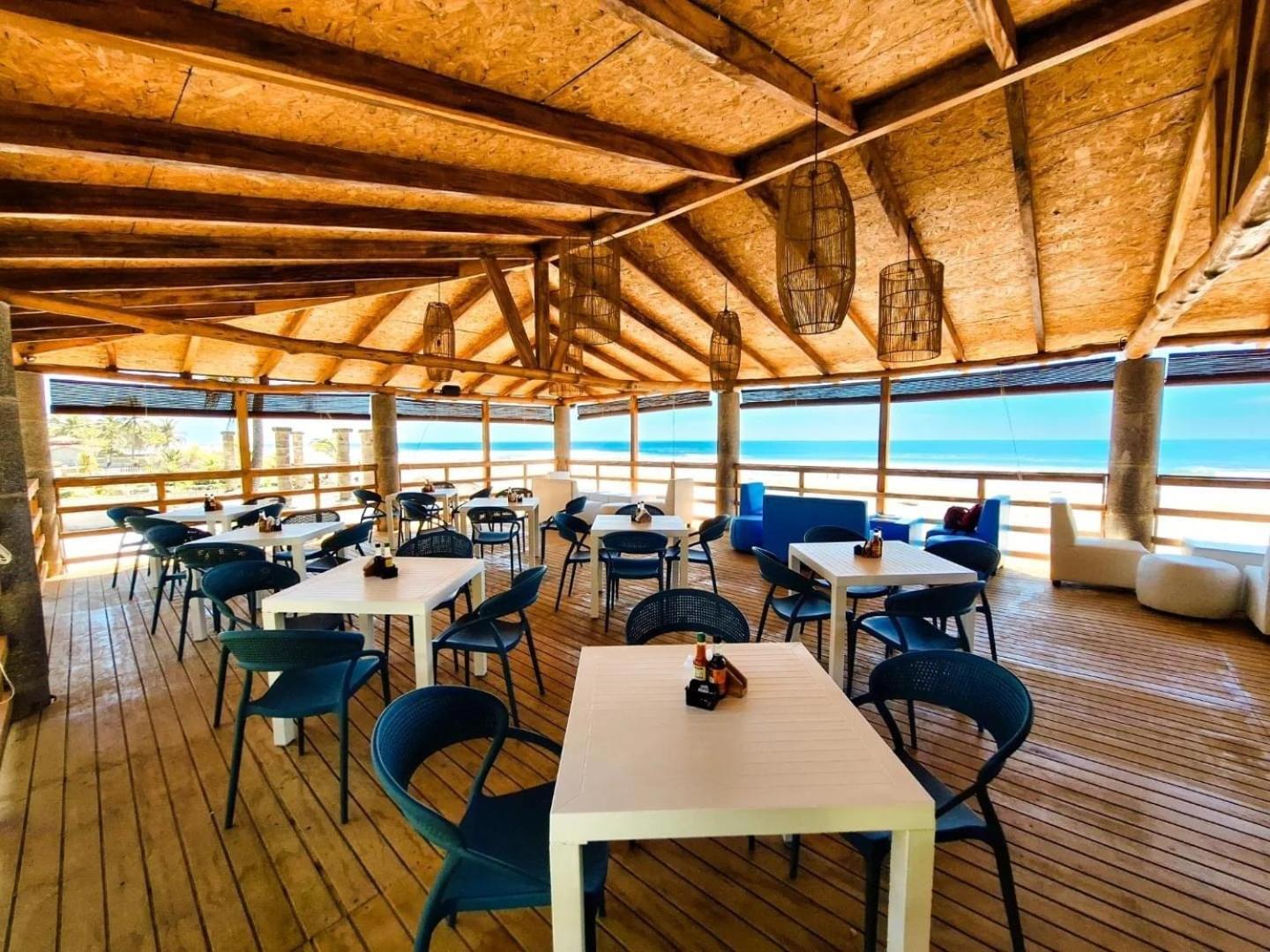 Hotel Tesoro Beach San Luis La Herradura Exterior foto