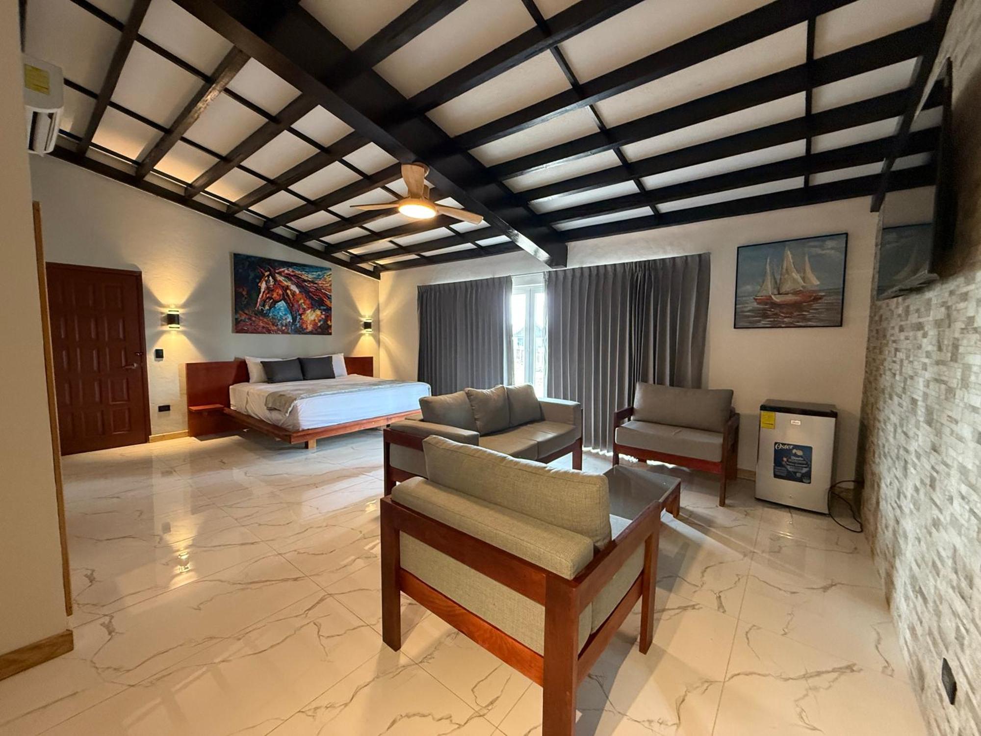Hotel Tesoro Beach San Luis La Herradura Exterior foto